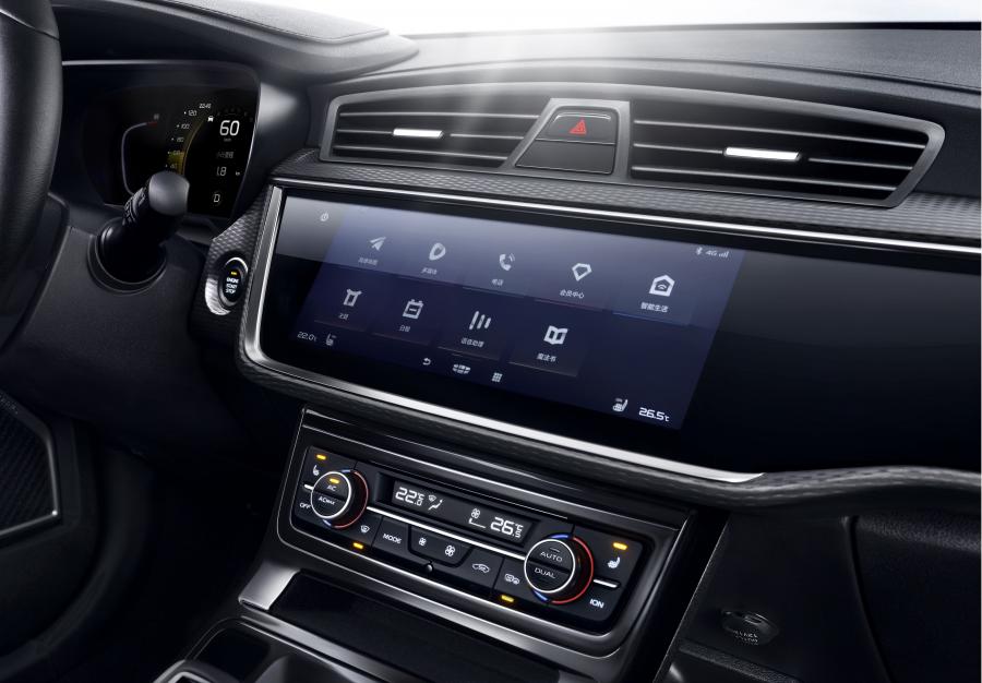 Детали интерьера Geely Emgrand GL (FE-5) 2020 года  (фото 6 из 6)